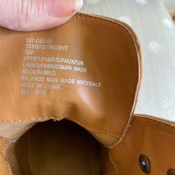 Cliffs by White Mountain tan suede boot with fur , 3in heel - Picture 4 of 16